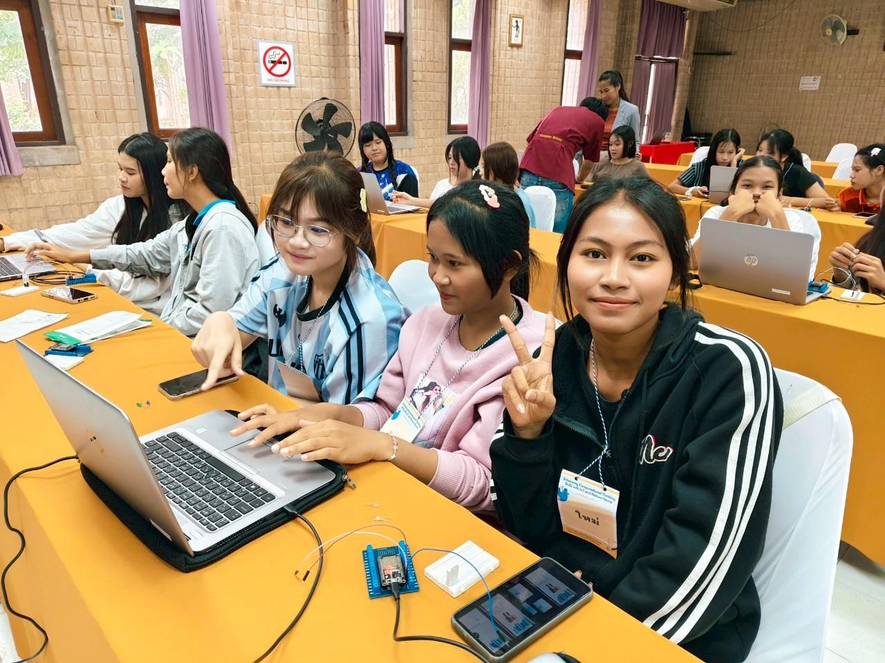 LINE_ALBUM_Day 2_250509_6
